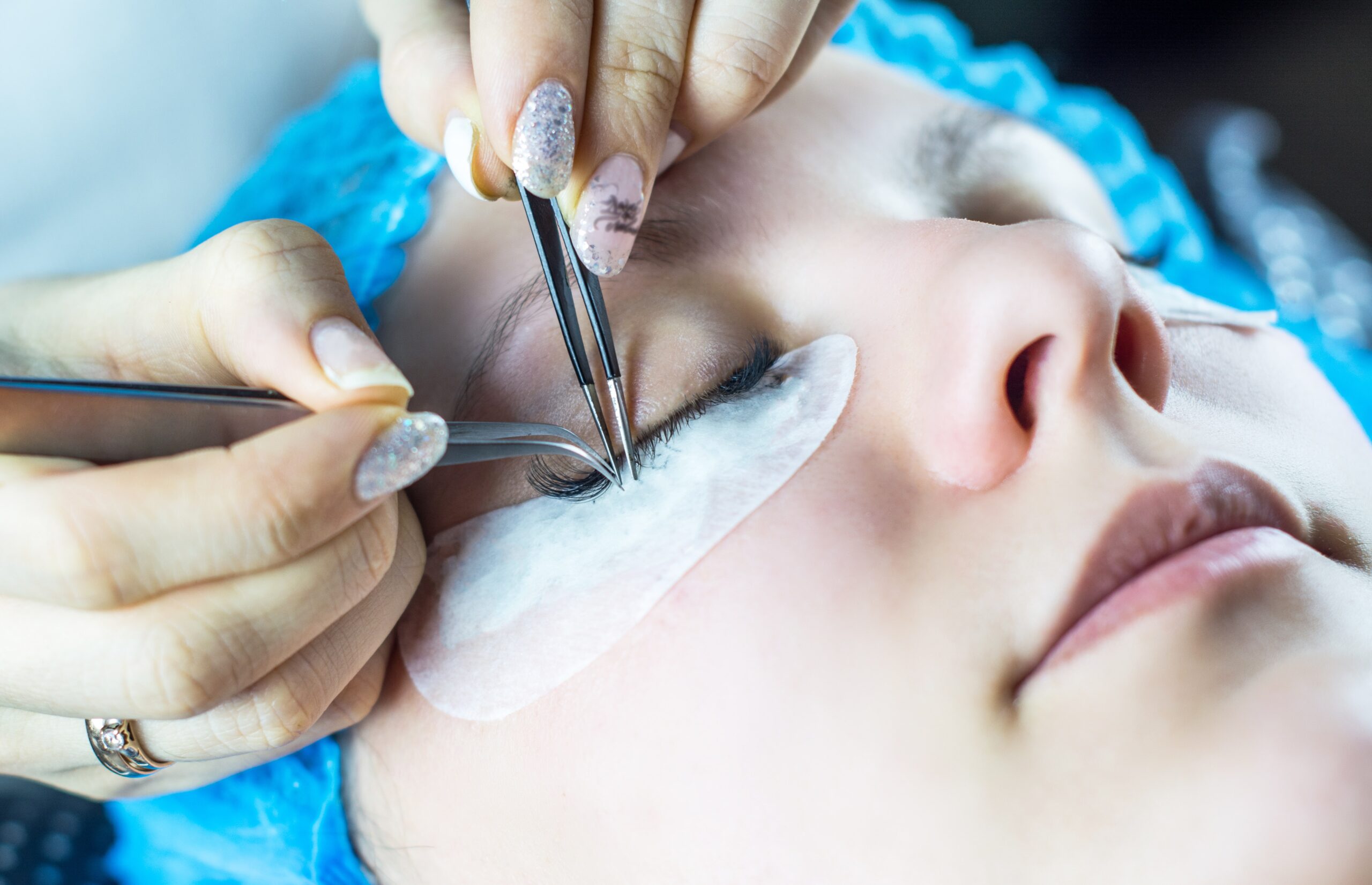 Consider When Buying Tweezers? Best Tweezers for Hair Removal