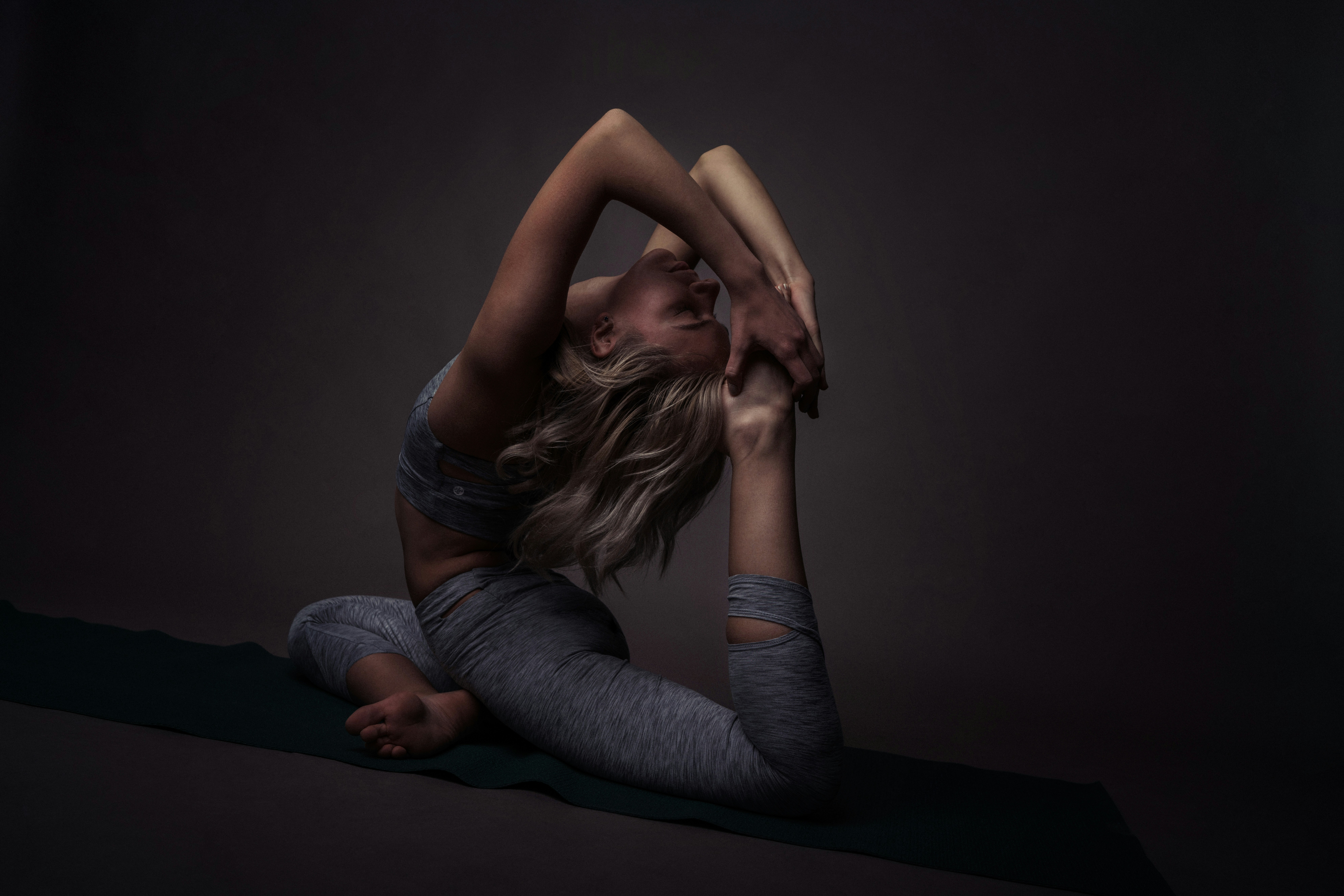 Top 10 Yoga Poses for Busy Moms: Find Balance in Your Hectic Day